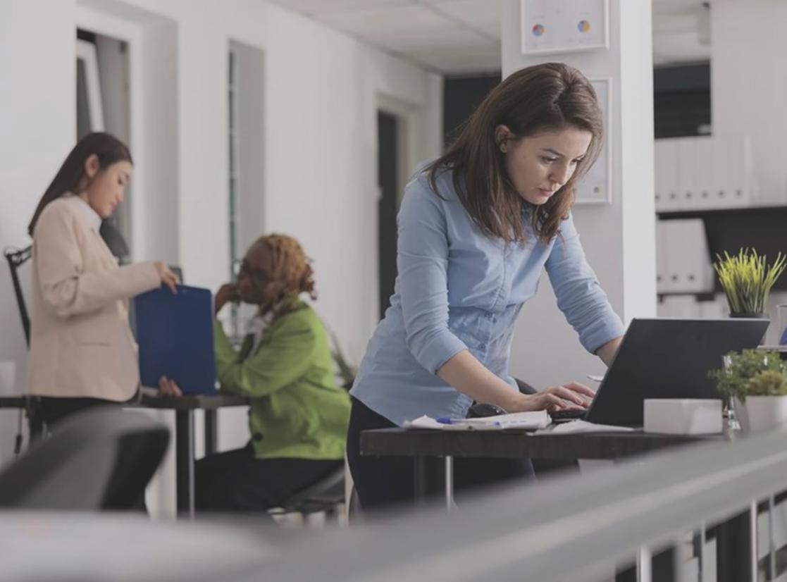 Halyxidara platform interface showing structured workshop progression